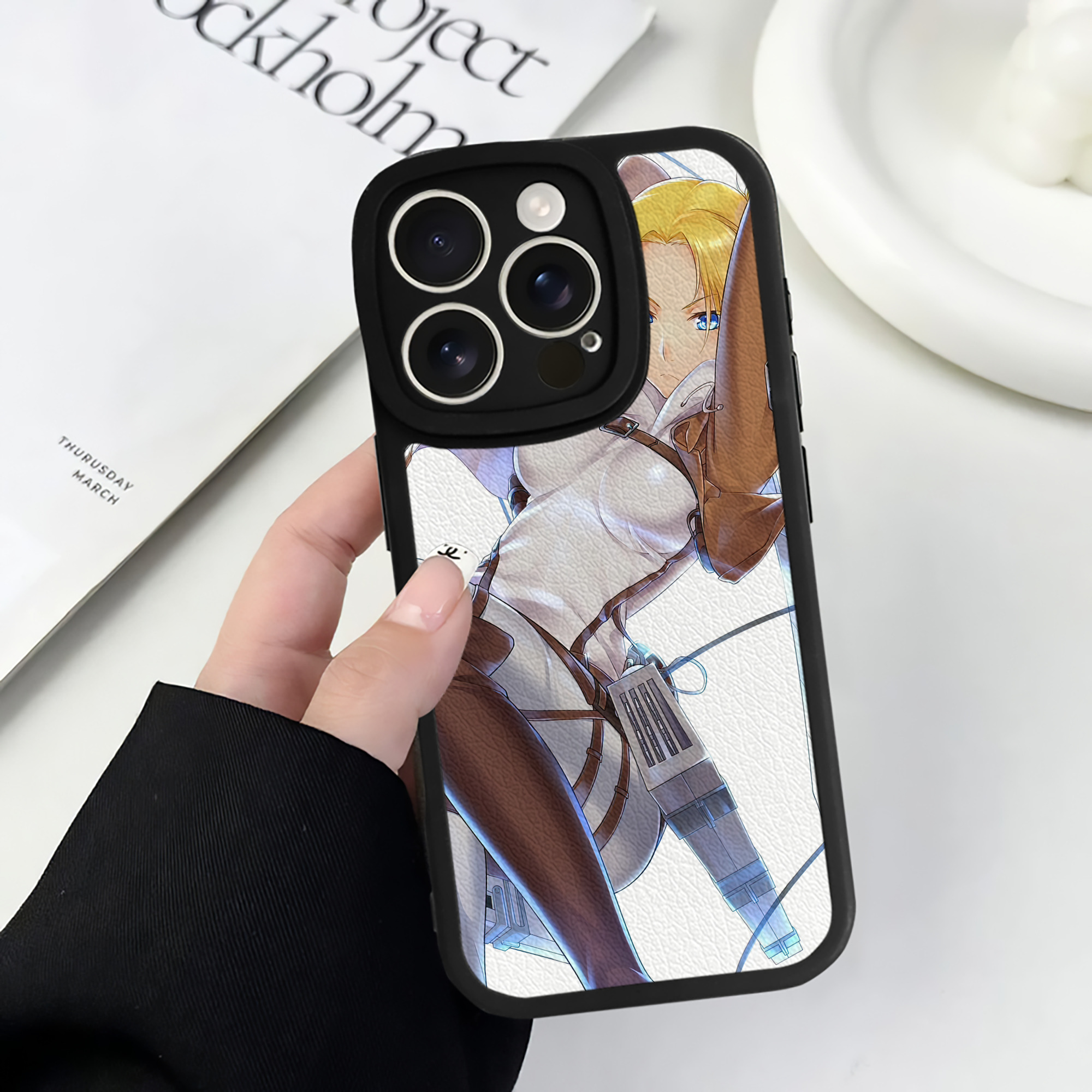 （画像用） 進撃の巨人 Attack on Titan 【iPhone 16シリーズ対応】シリコンスマホケース（レザー調） 材質：シリコン